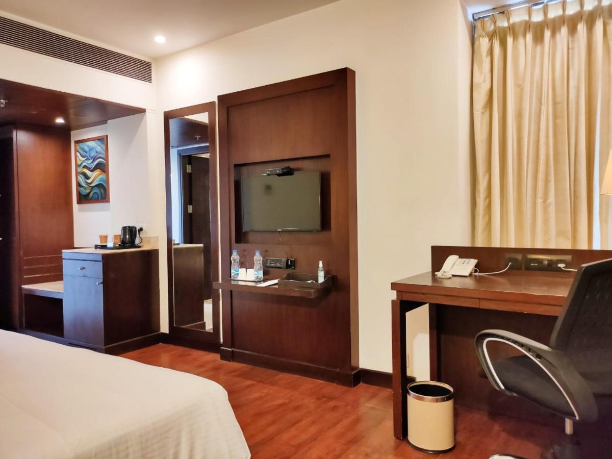 Country Inn & Suites By Radisson, Bhiwadi Ngoại thất bức ảnh