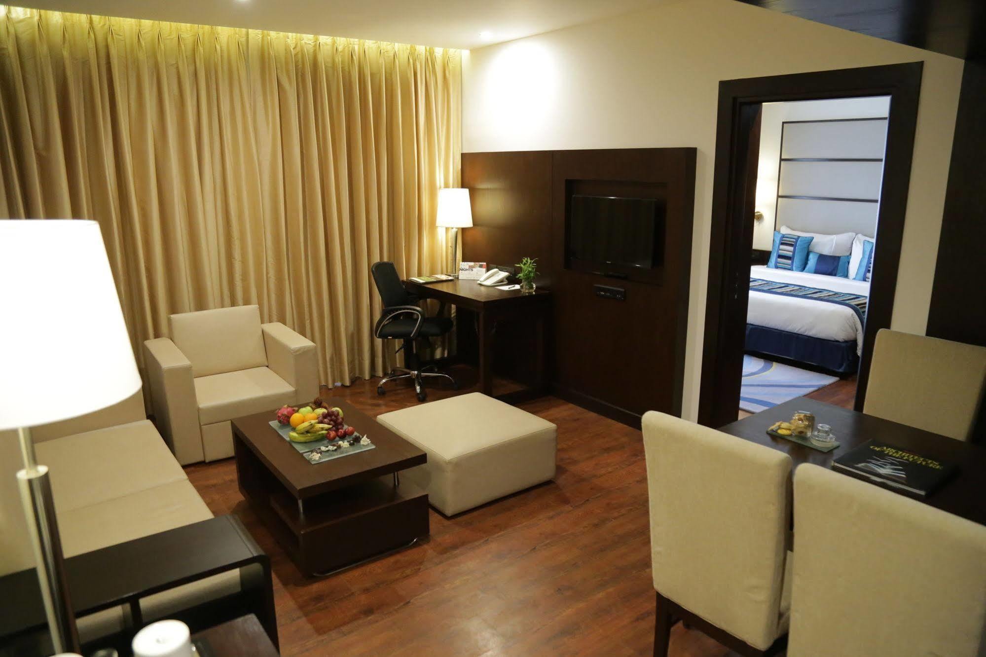 Country Inn & Suites By Radisson, Bhiwadi Ngoại thất bức ảnh
